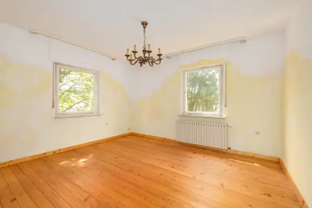 Zimmer EGder Immobilien: Stilvolle Villa in bester Lage (Foto)