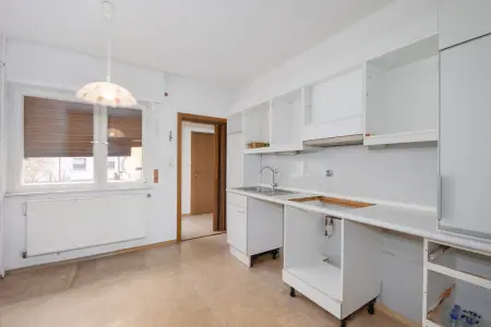 Küche EGder Immobilien: Älteres Wohnhaus am Kurpark (Foto)