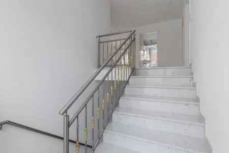 Treppenhaus Wohnung Mittelstr. 10der Immobilien: Sichern Sie Ihre Zukunft!
Gewerbliche und wohnwirtschaftliche Gebäudemixtur im Herzen von Durlach (Foto)