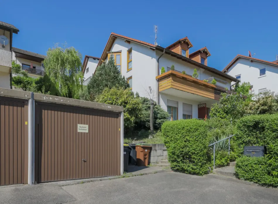 Straßenansicht der Immobilie: Familienfreundlich & charmant: Ihr Wohnglück in Bilfingen wartet! (Foto)