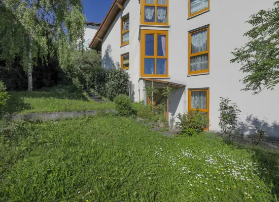 Eingangsbereichder Immobilien: Familienfreundlich & charmant: Ihr Wohnglück in Bilfingen wartet! (Foto)