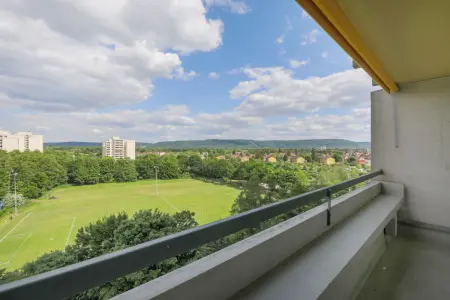 Balkon der Immobilie: Investieren mit Perspektive – Lichtdurchflutete 1-Zimmer-Perle (Foto)