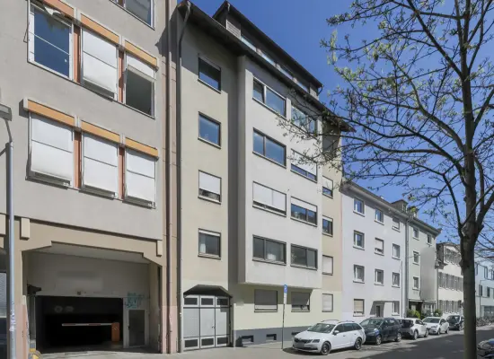 Straßenansichtder Immobilien: Gepflegte Wohnung in beliebter Stadtlage - inkl. Mieter! (Foto)