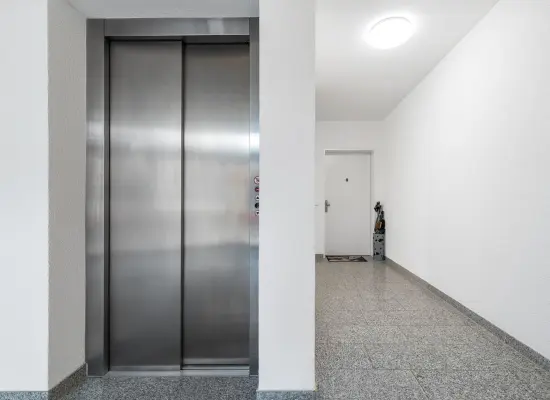 Eingangsbereichder Immobilien: Neuwertige 2-Zimmer-Oase! (Foto)