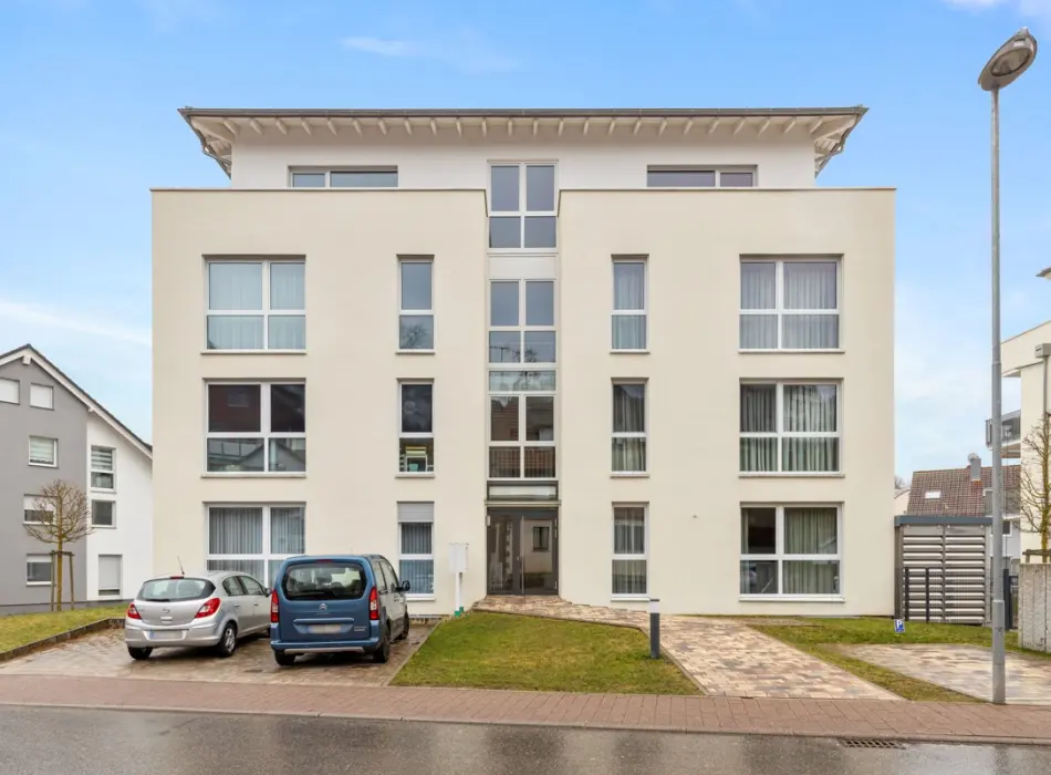 Außenansicht - Eingangder Immobilien: Neuwertige 2-Zimmer-Oase! (Titelbild)