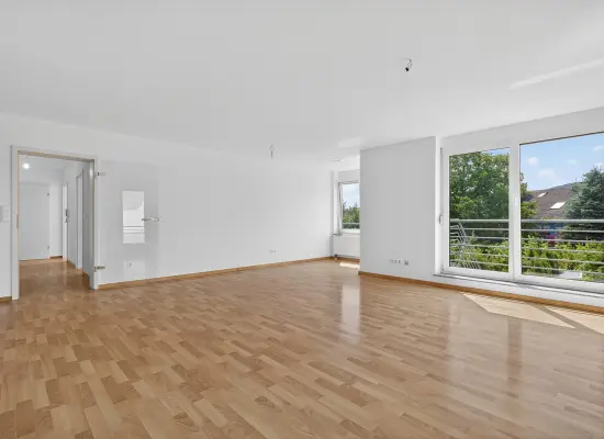 Wohnen / Essen der Immobilie: Hier bleiben keine Wünsche offen! Helle 4,5- Zimmer-Wohnung in Berghausen (Foto)