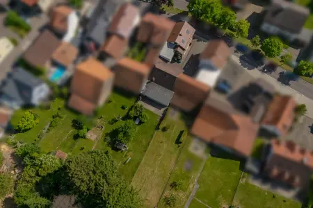 Luftansichtder Immobilien: Hier lebt Geschichte, hier beginnt Zukunft - Vielfalt unter zwei Dächern! (Foto)