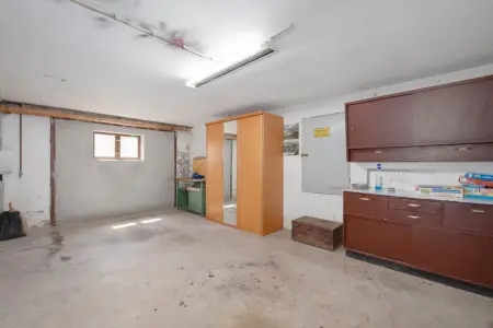 Kellerraum UGder Immobilien: Freistehendes Einfamilienhaus auf tollem Grundstück (Foto)