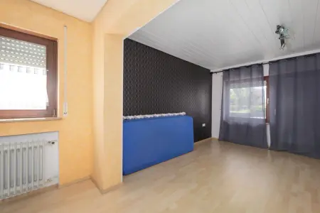 Zimmer OGder Immobilien: Freistehendes Einfamilienhaus auf tollem Grundstück (Foto)