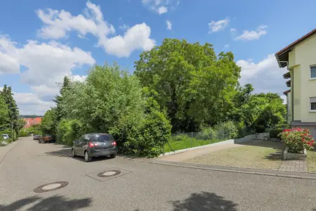 Straßenansicht Rückseiteder Immobilien: Einmalige Gelegenheit - Große Baulücke in absoluter TOP-Lage in der Südstadt von Pforzheim! (Foto)