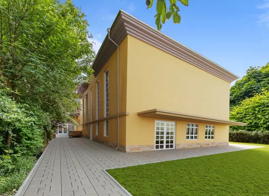 Digital Homestaging Beispiel Entwicklung der Immobilie: Himmlisch wohnen – ein architektonisches Meisterstück für Visionäre! (Foto)