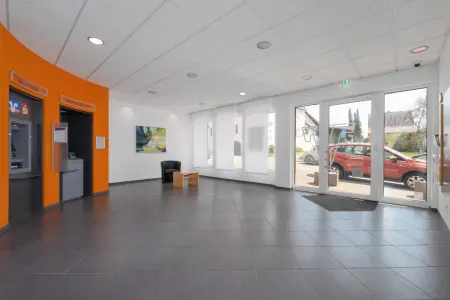 Schalterraumder Immobilien: Ihr neuer Arbeitsplatz mit Wohlfühlcharakter! (Foto)