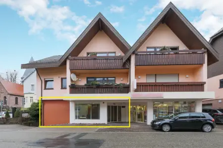 Gebäude - Frontansicht Gewerbe der Immobilie: Büro- / Ladenfläche in Engelsbrand (Titelbild)