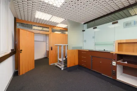 Gewerbe: ehem. Kassenbereichder Immobilien: Büro- / Ladenfläche in Engelsbrand (Foto)