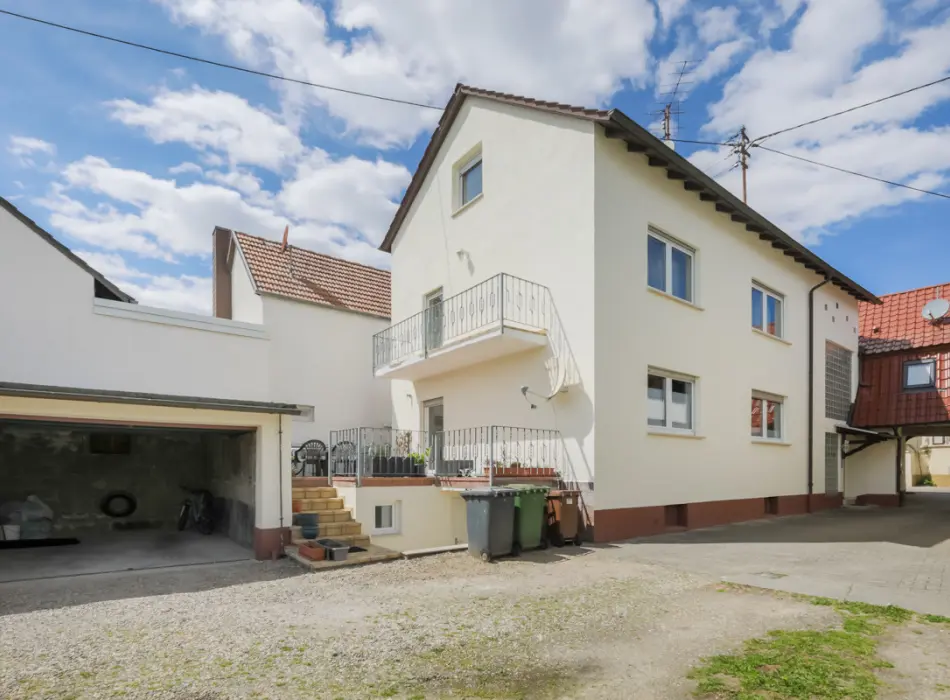 Hinterhausder Immobilien: Sicher investieren – flexibel bleiben: Ihr neues Zuhause oder Ihre Kapitalanlage mit Zukunft (Titelbild)