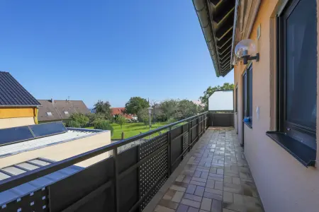 Balkon EG der Immobilie: Ab auf's Land - hier lässt es sich Leben! (Foto)