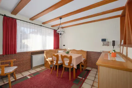 Essbereich EG der Immobilie: Ab auf's Land - hier lässt es sich Leben! (Foto)