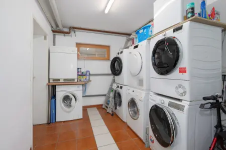 Waschküche Kellergeschossder Immobilien: Vermietete 1-Zi.-ETW - Ruhiges Wohnen unter dem Dach (Foto)