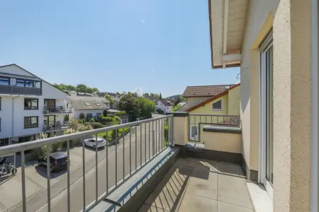 Balkonder Immobilien: Kapitalanlage oder Eigennutzung! Helle 2-Zimmer-Wohnung in beliebter Lage (Titelbild)