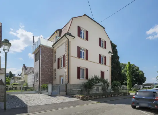 Straßenansichtder Immobilien: Moderne Büroräume in Baden-Baden Oos (Foto)