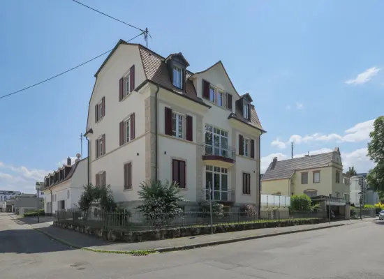 Straßenansichtder Immobilien: Moderne Büroräume in Baden-Baden Oos (Foto)