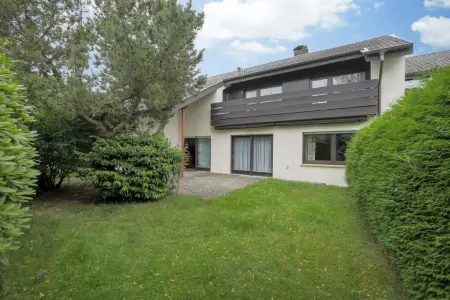 Rückansicht und Garten