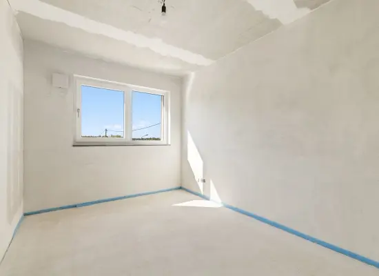 Kinderzimmer 1der Immobilien: „Wohnen im Rhythmus der Zeit – Reihenhaus mit smartem Raumkonzept und Garten“ (Foto)