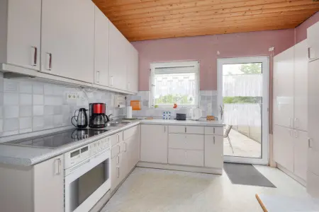 Küche EGder Immobilien: Viel Platz für die ganze Familie! (Foto)