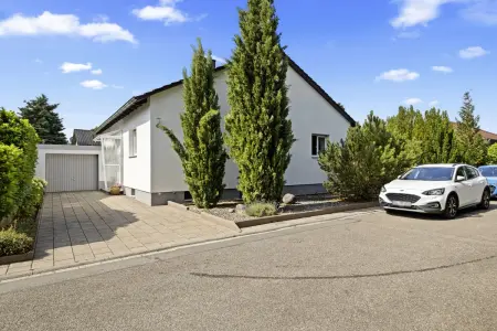 Ansicht von der Starßeder Immobilien: Wir kommen, um zu bleiben! (Foto)