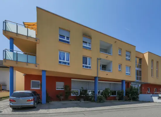 Straßenansicht