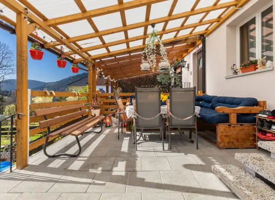 Überdachte Terrasse