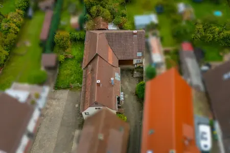 Luftansicht der Immobilie: Ein Zuhause zum Gestalten und Verwirklichen! (Foto)