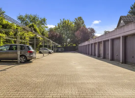 Garagender Immobilien: Komfortable 2,5-Zimmer-Eigentumswohnung mit Wintergarten und Garage! (Foto)