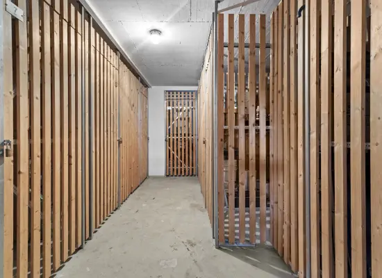 Kellerder Immobilien: Komfortable 2,5-Zimmer-Eigentumswohnung mit Wintergarten und Garage! (Foto)