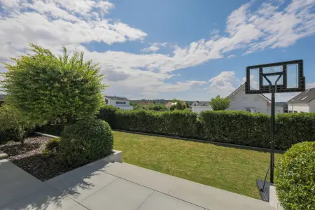 Ausblick Gartender Immobilien: Exclusives Wohnhaus in bester Lage! (Foto)