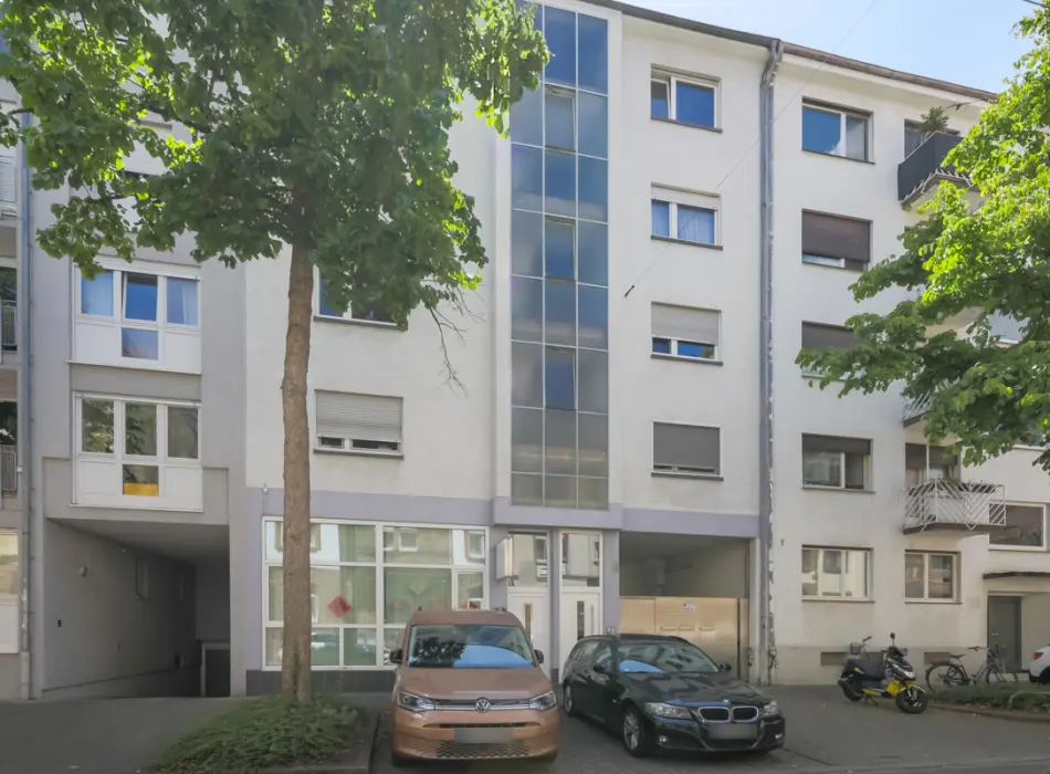 Straßenansicht