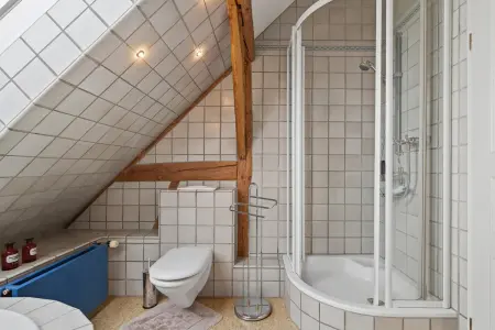 Badezimmer DG Ansicht West