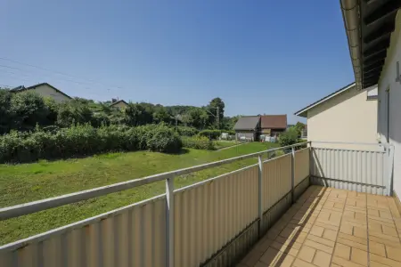 Balkon OG der Immobilie: Zuhause für Generationen – freistehendes Zweifamilienhaus mit großem Garten und Garage! (Foto)