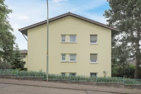 Straßenansichtder Immobilien: (Foto)