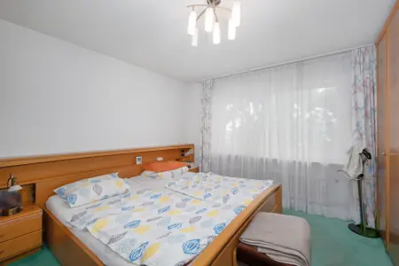 Schlafzimmerder Immobilien: (Foto)