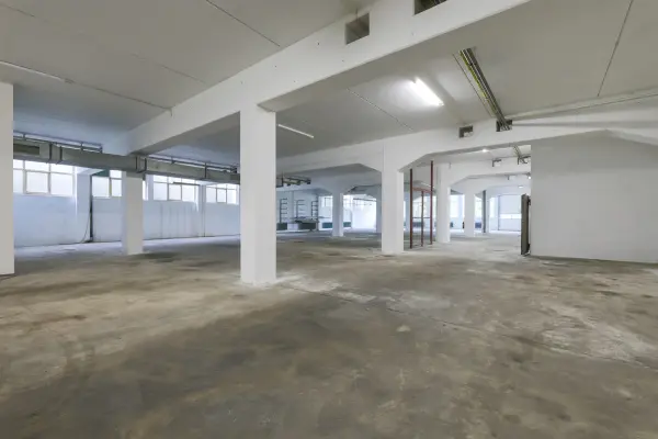 Gewerbefläche / Halle EG