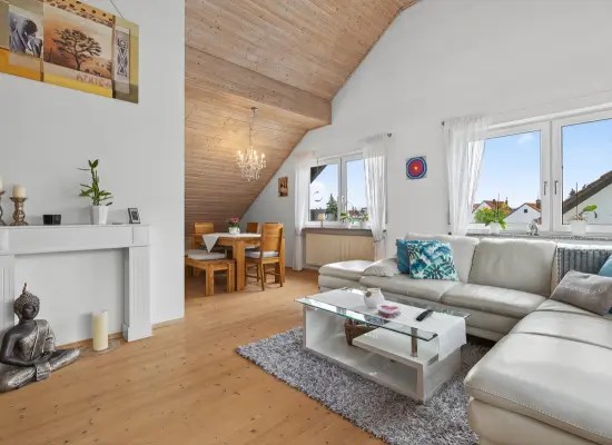 Wohn und Esszimmer