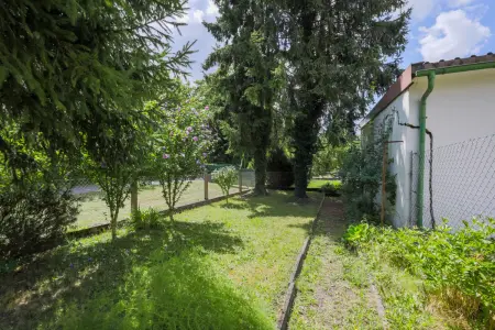 Garten der Immobilie: Viel Platz! Haus mit Potenzial! (Foto)