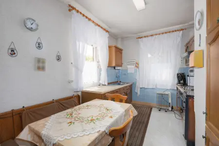Küche EG der Immobilie: Viel Platz! Haus mit Potenzial! (Foto)