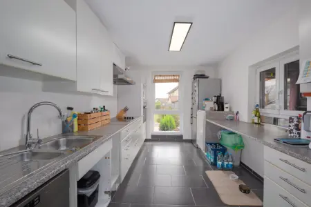 Küche EG der Immobilie: Freistehendes Mehrgenerationenhaus mit gepflegtem Garten in ruhiger Lage (Foto)