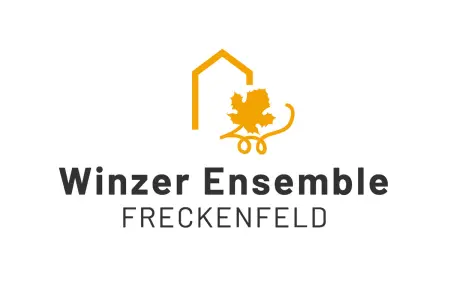 Winzer Ensemble Freckenfeld der Immobilien: Schlüsselfertiges Dreifamilienhaus mit Zukunft – klare Architektur, flexibel nutzbar (Foto)