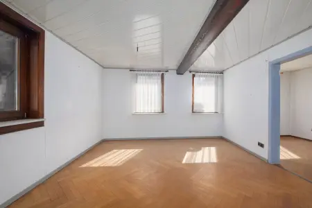 Zimmer EG der Immobilie: Leben, wo Geschichte wohnt – großes Fachwerkhaus mit viel Platz für Ideen (Foto)