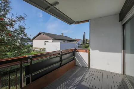 Balkon der Immobilie: Ihr neues Zuhause in Maulbronn-Zaisersweiher - Charmante 3,5 Zi Hochparterre Wohnung mit Süd-Balkon! (Foto)