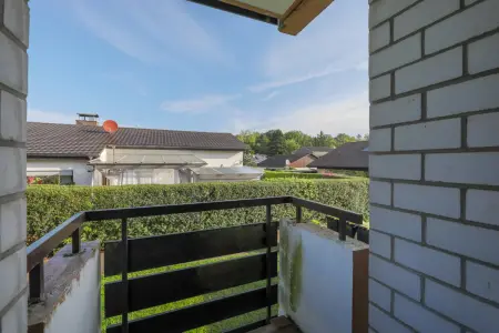 Küchenbalkon der Immobilie: Ihr neues Zuhause in Maulbronn-Zaisersweiher - Charmante 3,5 Zi Hochparterre Wohnung mit Süd-Balkon! (Foto)