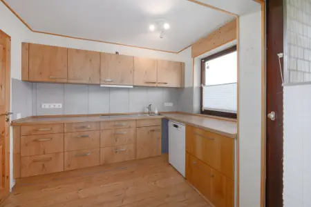 Küche der Immobilie: Ihr neues Zuhause in Maulbronn-Zaisersweiher - Charmante 3,5 Zi Hochparterre Wohnung mit Süd-Balkon! (Foto)